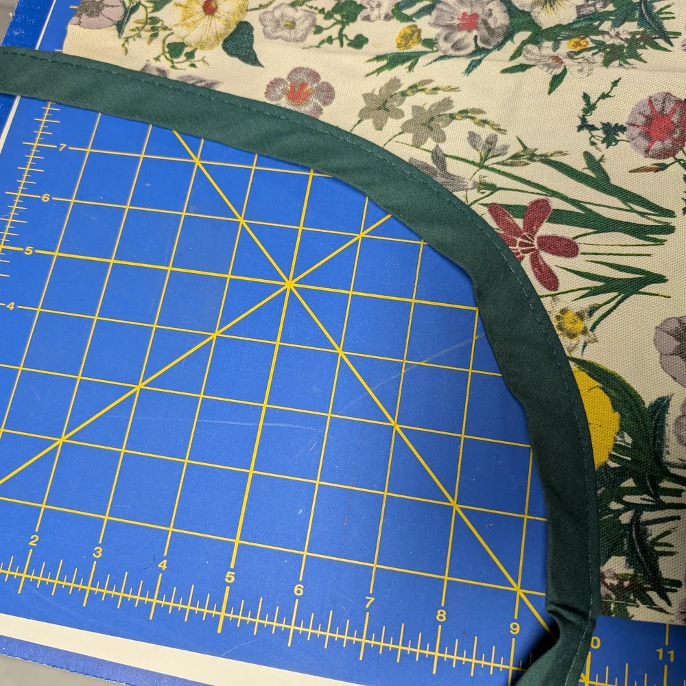 Chic Botanical Apron with Green Straps Smithsonian Institution